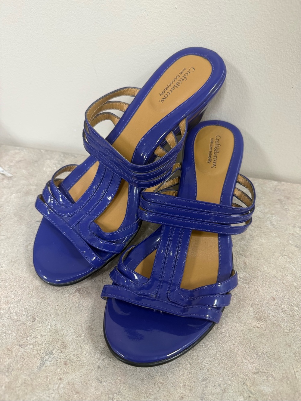 Croft & Barrow Blue Patent Strappy Wedge Mules Open Toe Sandals Size 6 (read)